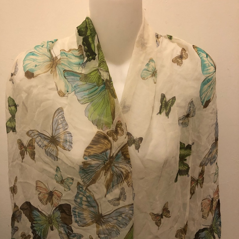 Clearance sale ♥️Beautiful butterfly silk scarf